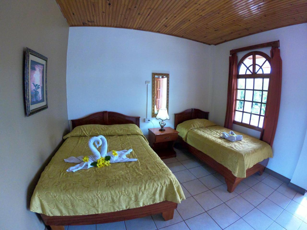 Hotel Los Higuerones Paso Canoas Esterno foto